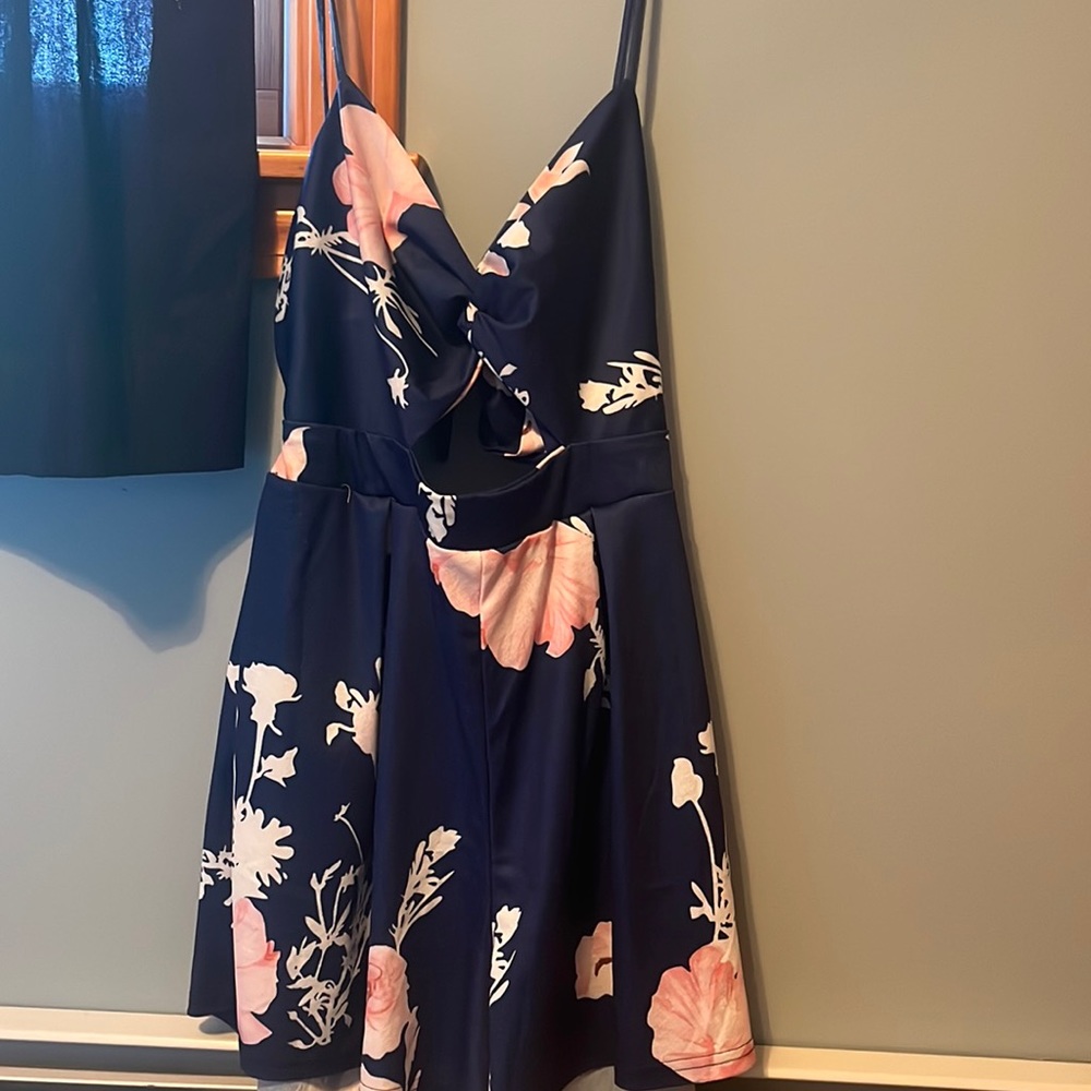 Women’s Vneck spaghetti strap floral romper